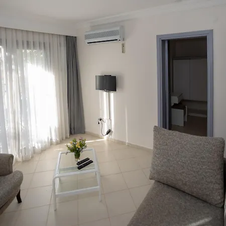 Mitos Apartmanhotel 3*